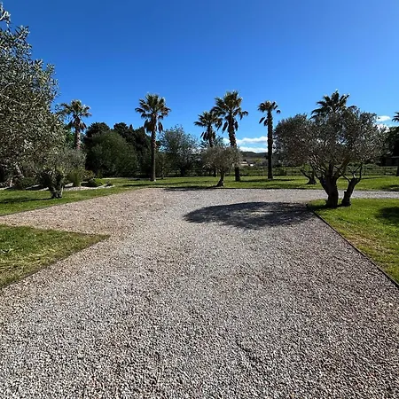Mas El Chaparo Villa Camelas